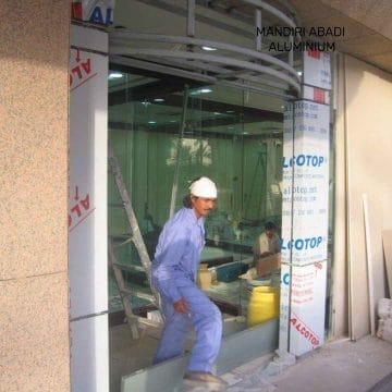 Tukang Pasang ACP Gedung Karawang