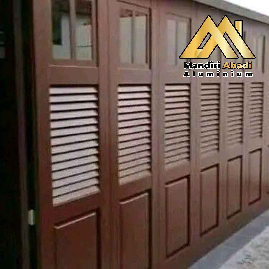 Jual Pintu Garasi Mobil Aluminium Lipat di Medan Satria Bekasi