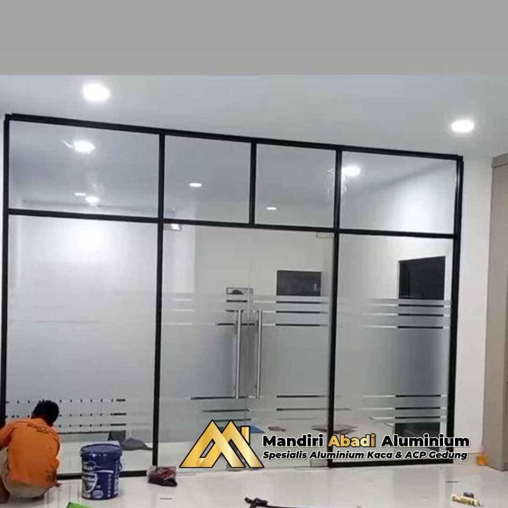 Tukang Pintu Kaca Aluminium Custom di Cikarang Bekasi