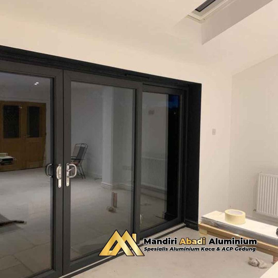 Tukang Pintu Kaca Aluminium Custom di Cikarang Bekasi